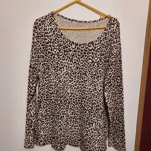 Leopard skin pattern women's top White stagg extra large